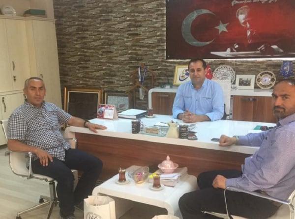 Kastamonu /Daday ilçe milli eğitim müdürü Mehmet Emin Demir ve Tuzla vaizi Hasan Demirciye kurumumuza yaptıkları nazik ziyaretleri için teşekkür ederiz.